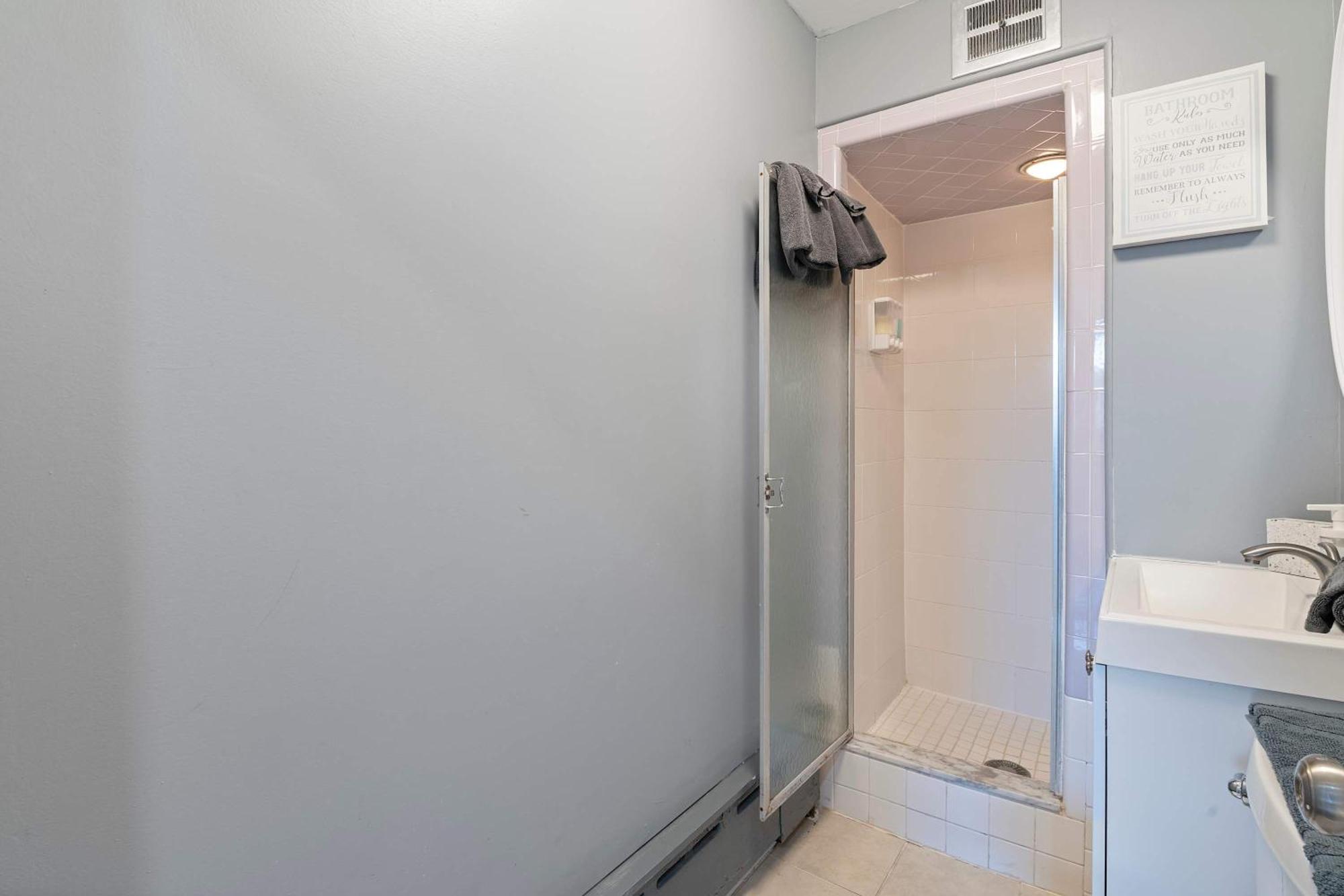 Escape To Raleigh Ave 3 Steps From The Beach Атлантик Сити Екстериор снимка