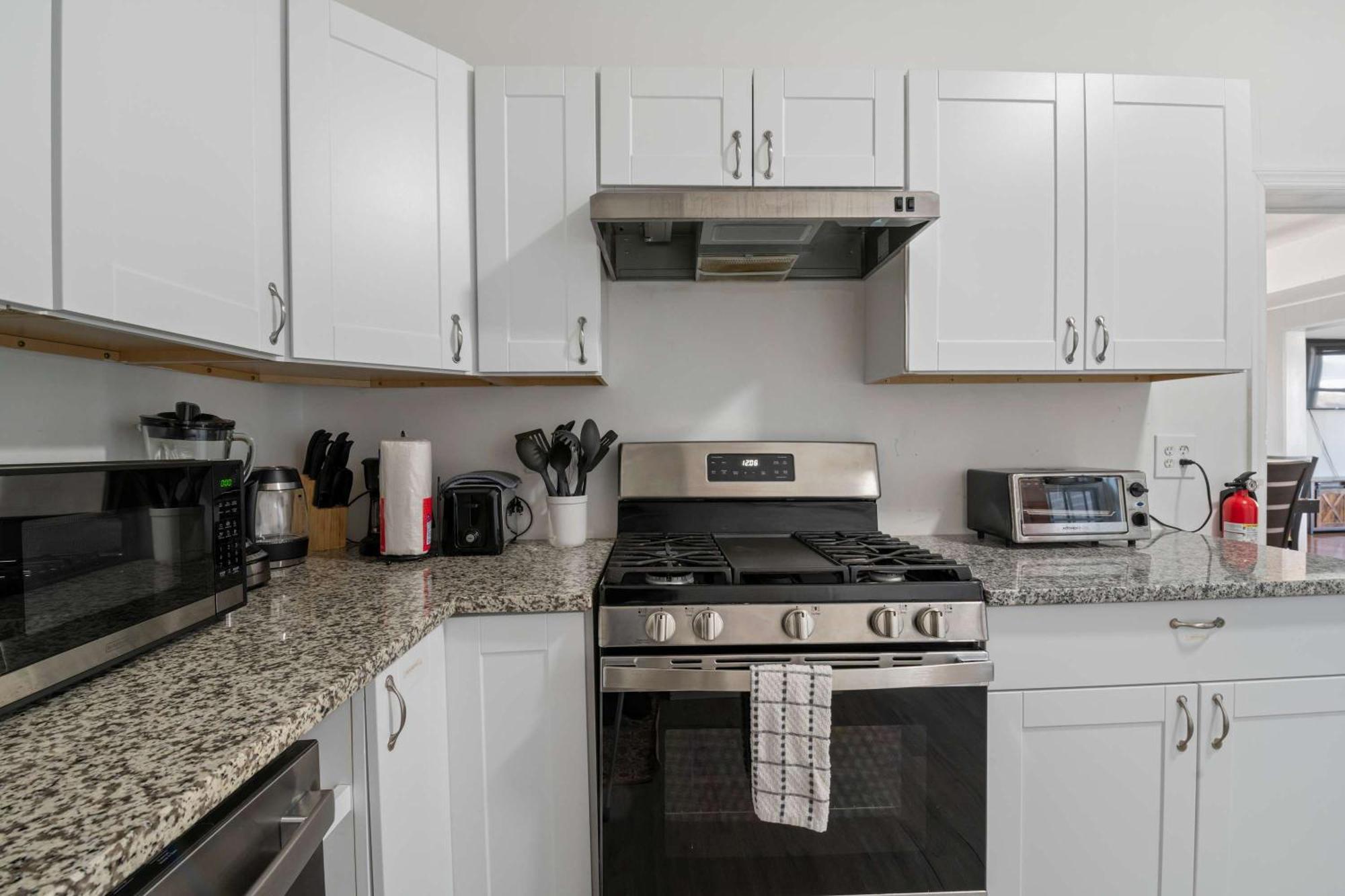 Escape To Raleigh Ave 3 Steps From The Beach Атлантик Сити Екстериор снимка